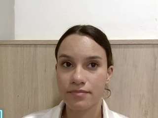 kelayabrunette