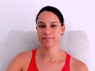 kelayabrunette