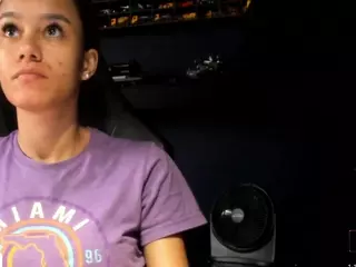SamanthaWatsonn's Live Sex Cam Show