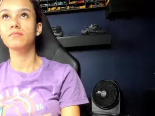 SamanthaWatsonn's Live Sex Cam Show