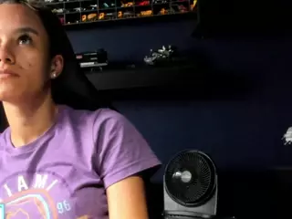 SamanthaWatsonn's Live Sex Cam Show