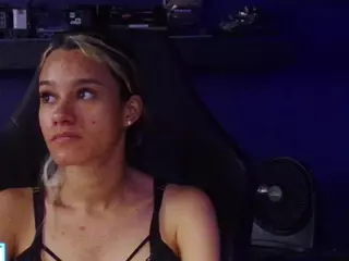 SamanthaWatsonn's Live Sex Cam Show