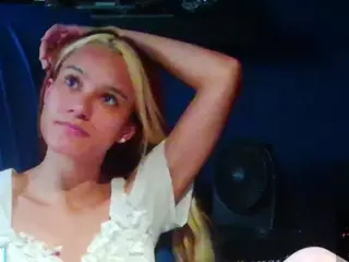 SamanthaWatsonn's Live Sex Cam Show