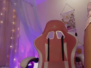 soy-sarah's Live Sex Cam Show