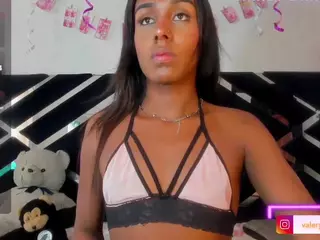 Valeryxx77's Live Sex Cam Show