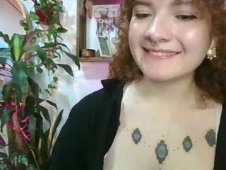 merida-red Live Webcam on CamSoda