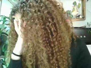 merida-red