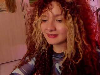 Merida-Red live webcam show