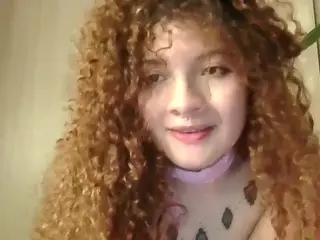 Merida-Red's Live Sex Cam Show