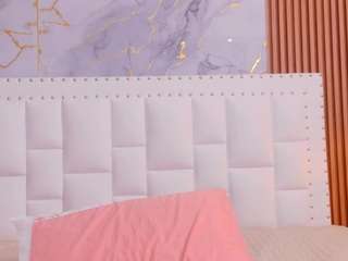 naughtyebonyy Live Webcam on CamSoda