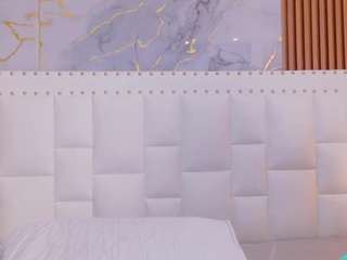 naughtyebonyy's CamSoda show and profile