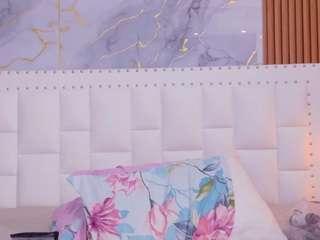 naughtyebonyy webcam