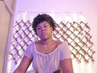 naughtyebonyy Live Webcam on CamSoda