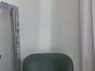 Salmamilf's Live Sex Cam Show