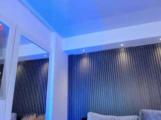scarlette-jonnes Live Webcam on CamSoda