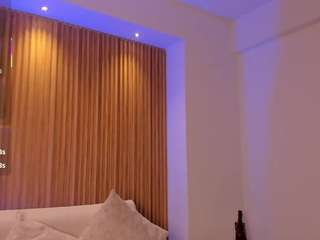 scarlette-jonnes webcam model