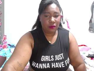 le modèle thickebonymilf est en webcam porno dans un show sur le site camsoda, il possède les tags suivants: amateur,gagging,toys,thick,robe,no smoking,no drinking,lovense,lingerie,huge tits,anal,gape,handjob,full-nudity,brown eyes,bedroom,facial,black hair,bikini,cowgirl