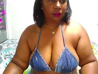 thickebonymilf