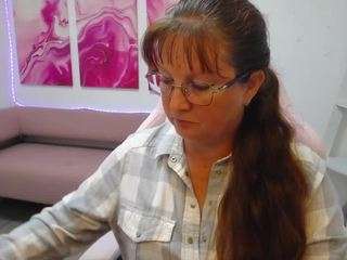 VanessaHotts live cam preview