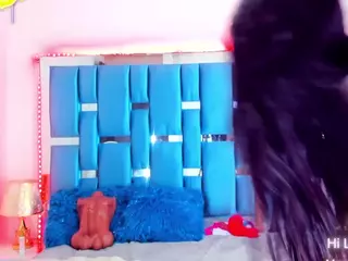 alicebennet's Live Sex Cam Show