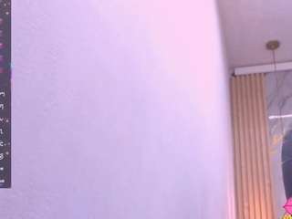 kat-abril18 Live Webcam on {site_name}