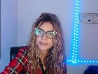 kelly-star 23 (kelly-star23) Nude on Cam. Free Live Sex Chat Room - CamSoda