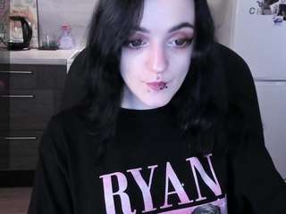 le modèle sptic est en webcam porno dans un show sur le site camsoda, il possède les tags suivants: ahegao,black hair,young-adult,teen-18,tease,tattoos,spanking,smoking,skinny,lush,hazel eyes,foot fetish,flashing,feet,facial piercings,drinking,doggy style,cock rating,hd,small tits