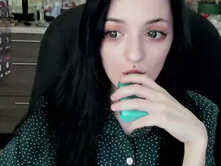 Lina's Live Sex Cam Show