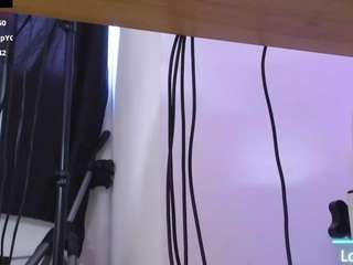 venuswhit Live Webcam on CamSoda