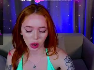 MissredFox's Live Sex Cam Show