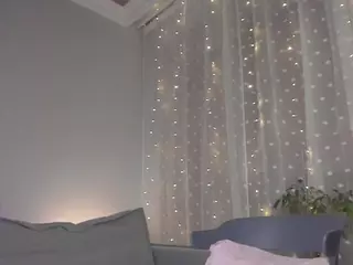 LinaStones's Live Sex Cam Show
