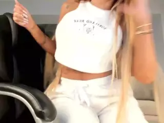 SophiePalmerx's Live Sex Cam Show