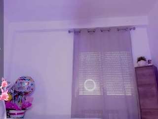 briana-walker Live Webcam on CamSoda