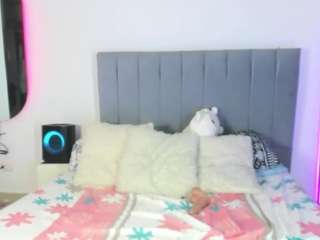 cristalserrano Live Webcam on CamSoda