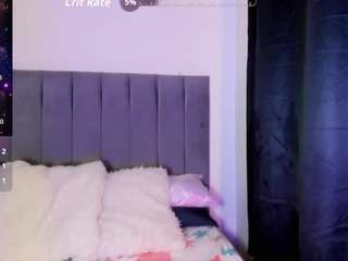 cristalserrano's CamSoda show and profile