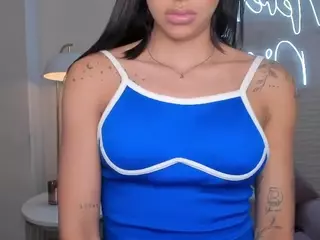 MaraRicci's Live Sex Cam Show