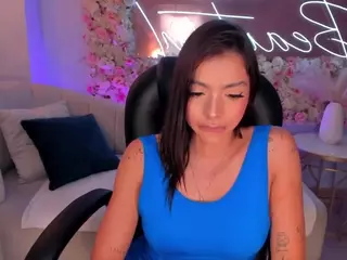 MaraRicci's Live Sex Cam Show