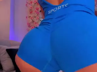MaraRicci's Live Sex Cam Show