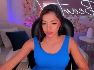 MaraRicci's Live Sex Cam Show