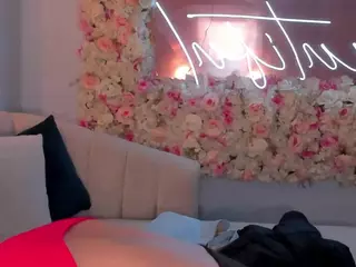 MaraRicci's Live Sex Cam Show