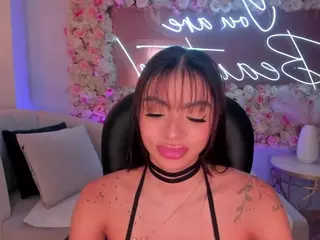 MaraRicci's Live Sex Cam Show