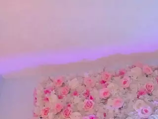 MaraRicci's Live Sex Cam Show