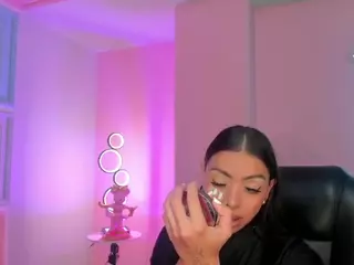 MaraRicci's Live Sex Cam Show