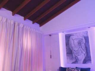 nathalie-rivers webcam model