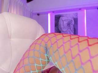 nathalie-rivers webcam model