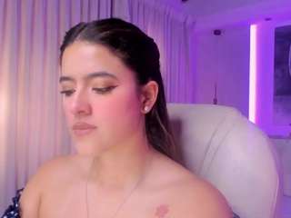 nathalie-rivers Live Webcam on CamSoda