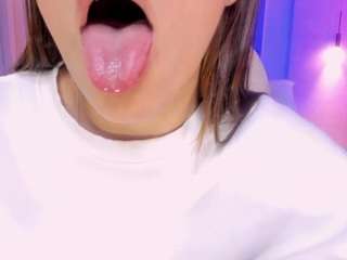 nathalie-rivers Live Webcam on CamSoda