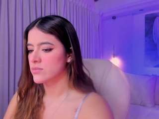 nathalie-rivers Live Webcam on CamSoda