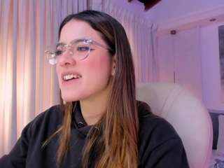 nathalie-rivers Live Webcam on CamSoda