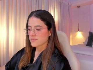 Nathalie Rivers live cam preview